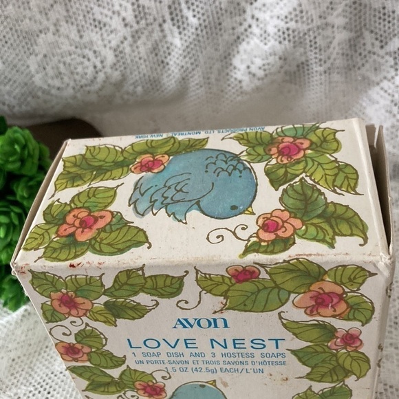 Vintage Avon Love Nest Design Soap Dish with Box. - Picture 8 of 9